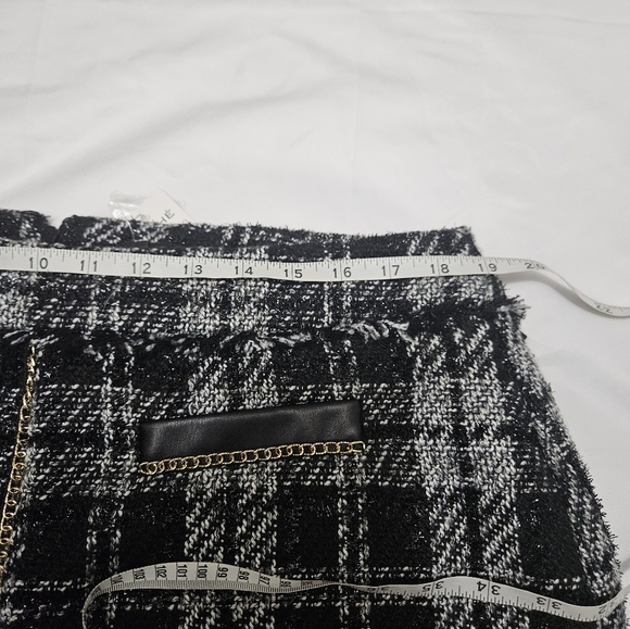 NWT! Cache Black And White Mini Skirt With Gold Accents! - Picture 7 of 8